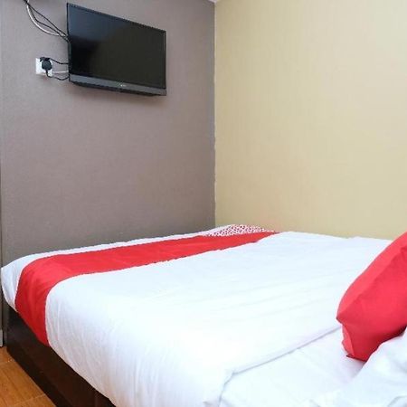Oyo 44123 Hotel Al-Saif Kuala Kerai Esterno foto