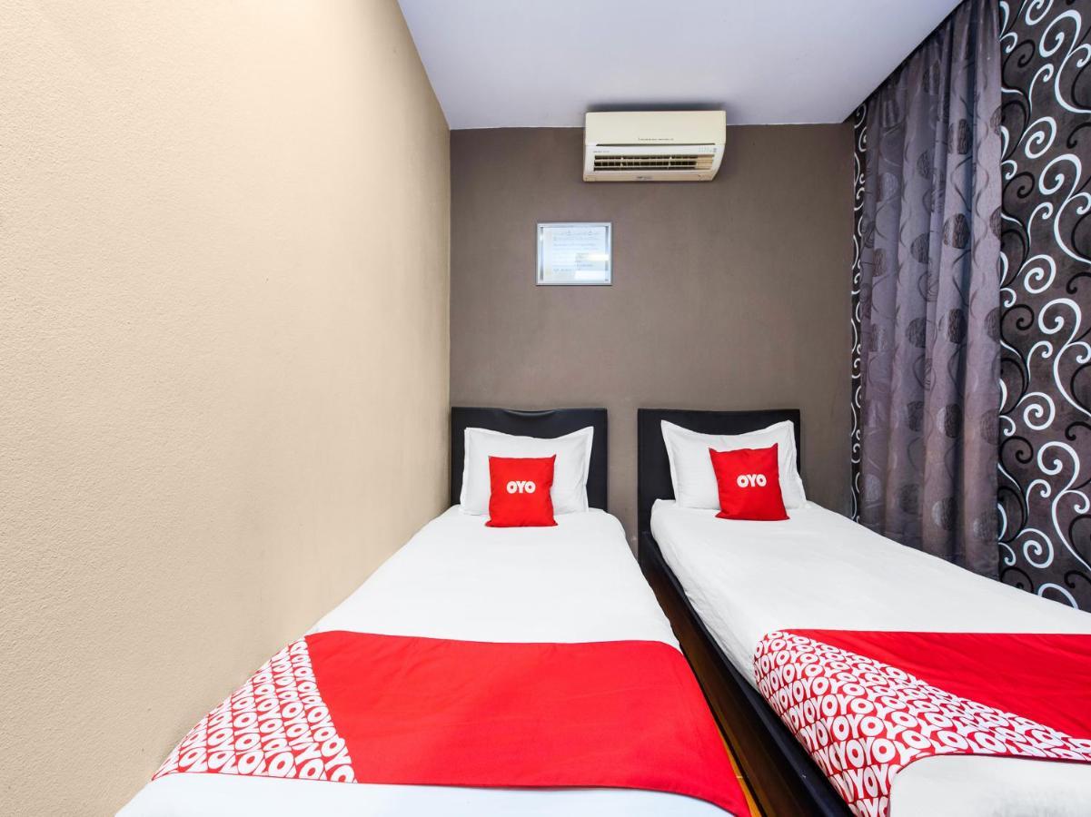 Oyo 44123 Hotel Al-Saif Kuala Kerai Esterno foto