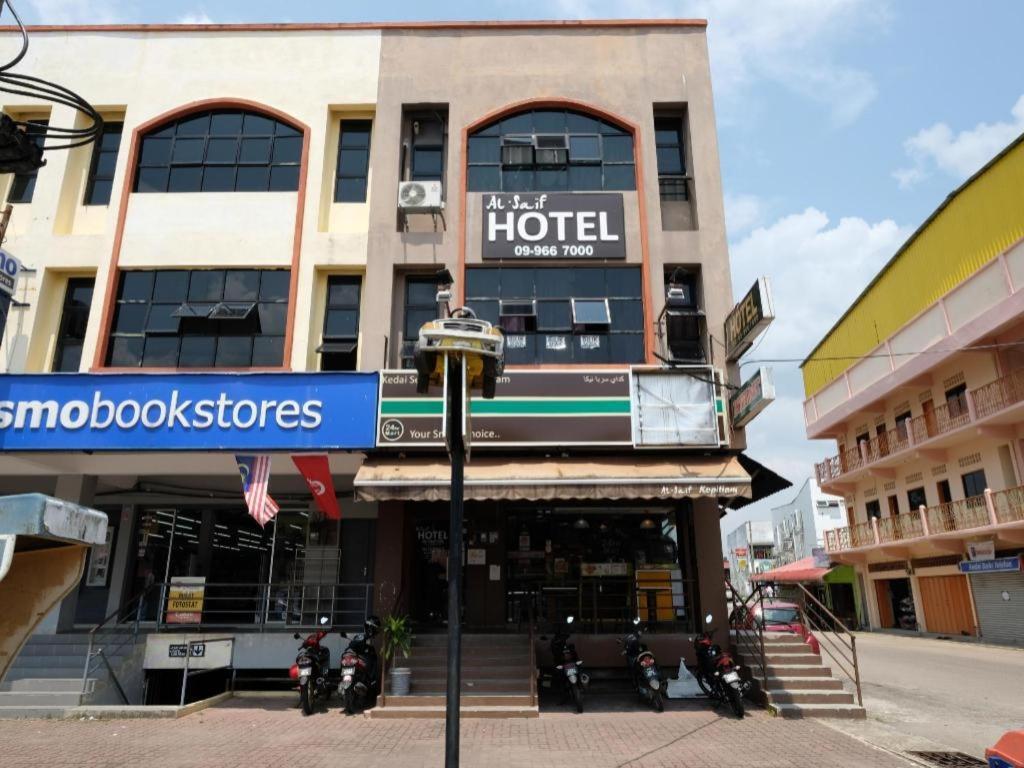 Oyo 44123 Hotel Al-Saif Kuala Kerai Esterno foto