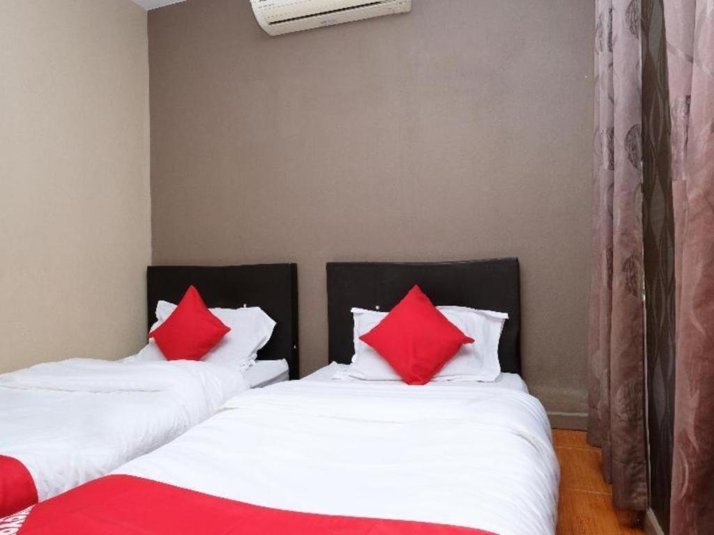 Oyo 44123 Hotel Al-Saif Kuala Kerai Esterno foto
