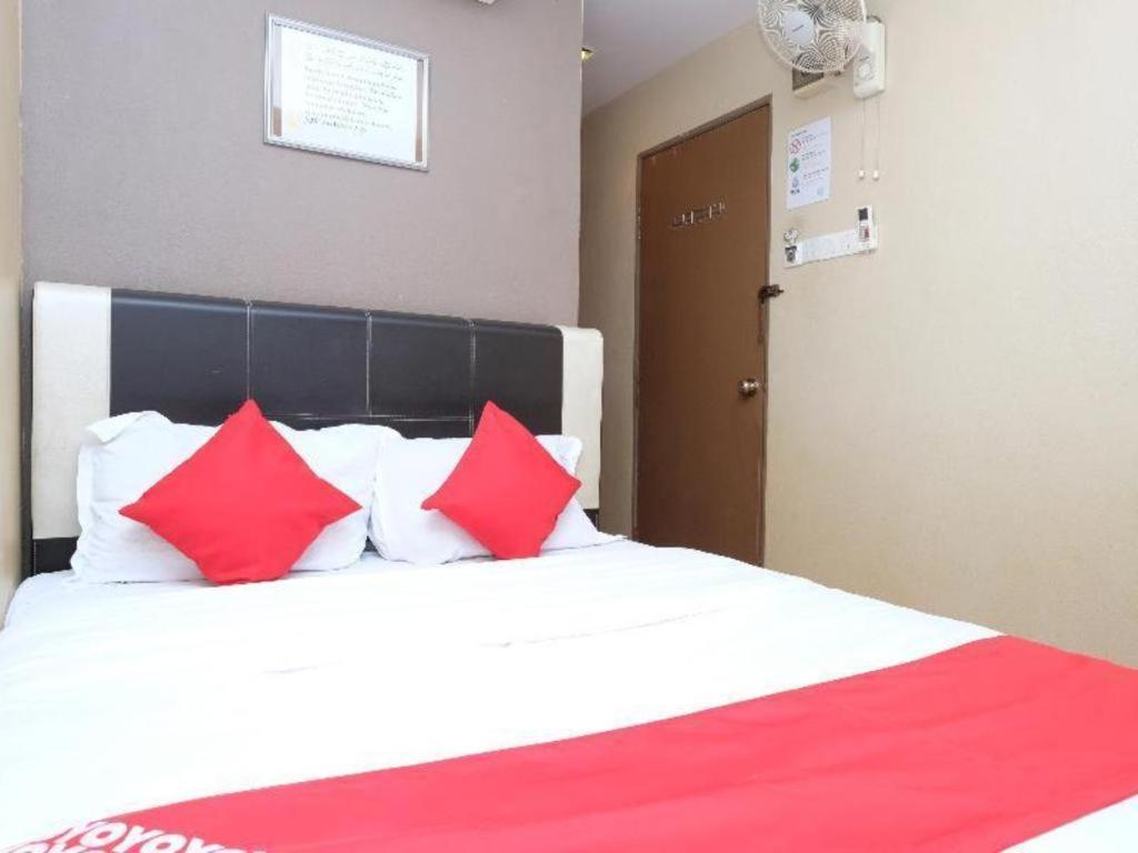 Oyo 44123 Hotel Al-Saif Kuala Kerai Esterno foto