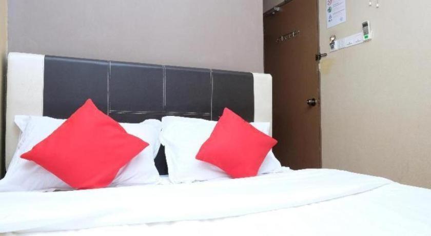 Oyo 44123 Hotel Al-Saif Kuala Kerai Esterno foto