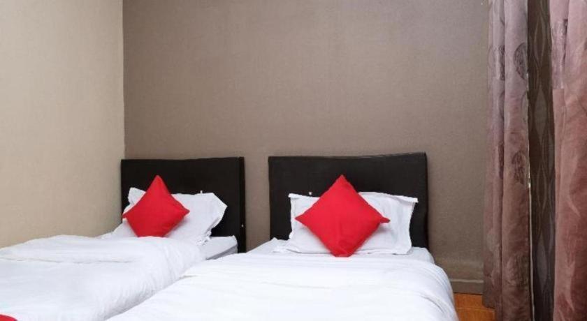Oyo 44123 Hotel Al-Saif Kuala Kerai Esterno foto