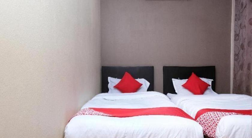 Oyo 44123 Hotel Al-Saif Kuala Kerai Esterno foto