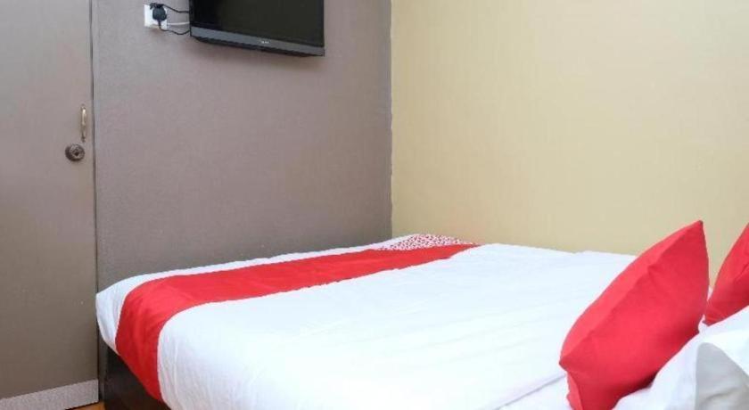 Oyo 44123 Hotel Al-Saif Kuala Kerai Esterno foto