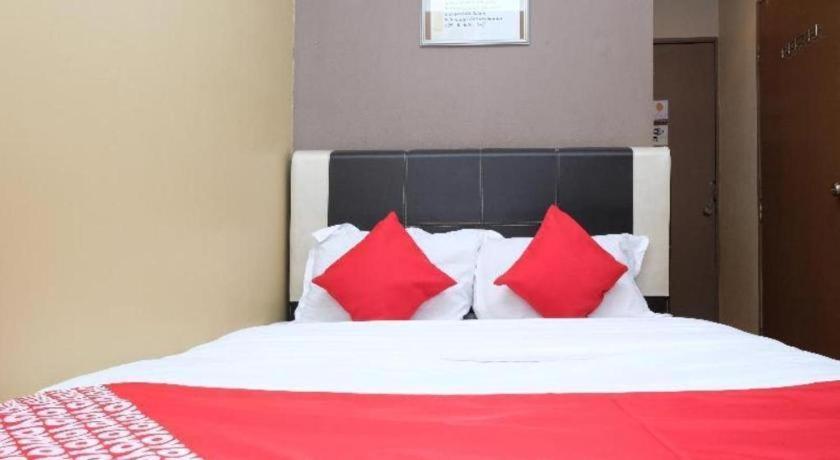 Oyo 44123 Hotel Al-Saif Kuala Kerai Esterno foto