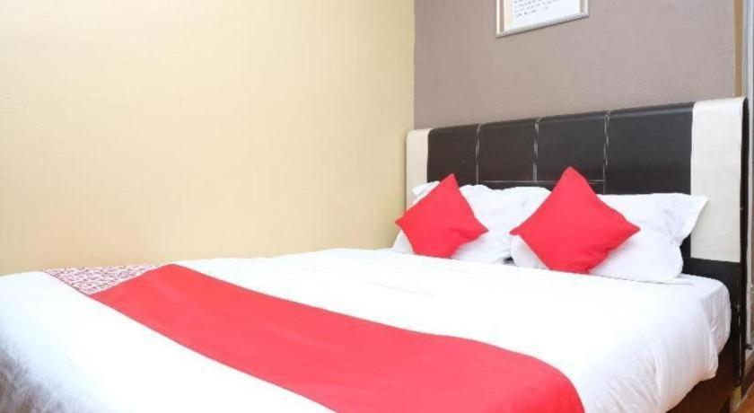 Oyo 44123 Hotel Al-Saif Kuala Kerai Esterno foto