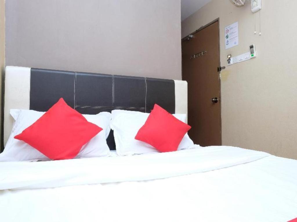 Oyo 44123 Hotel Al-Saif Kuala Kerai Esterno foto